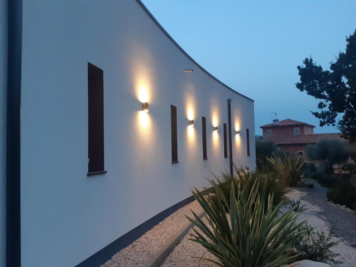 Apartments Bijou With Big Private Garden Near Umag Vilanija Экстерьер фото